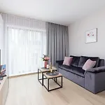 Modern Apartment Srodmiescie Krakow By Noclegi Renters