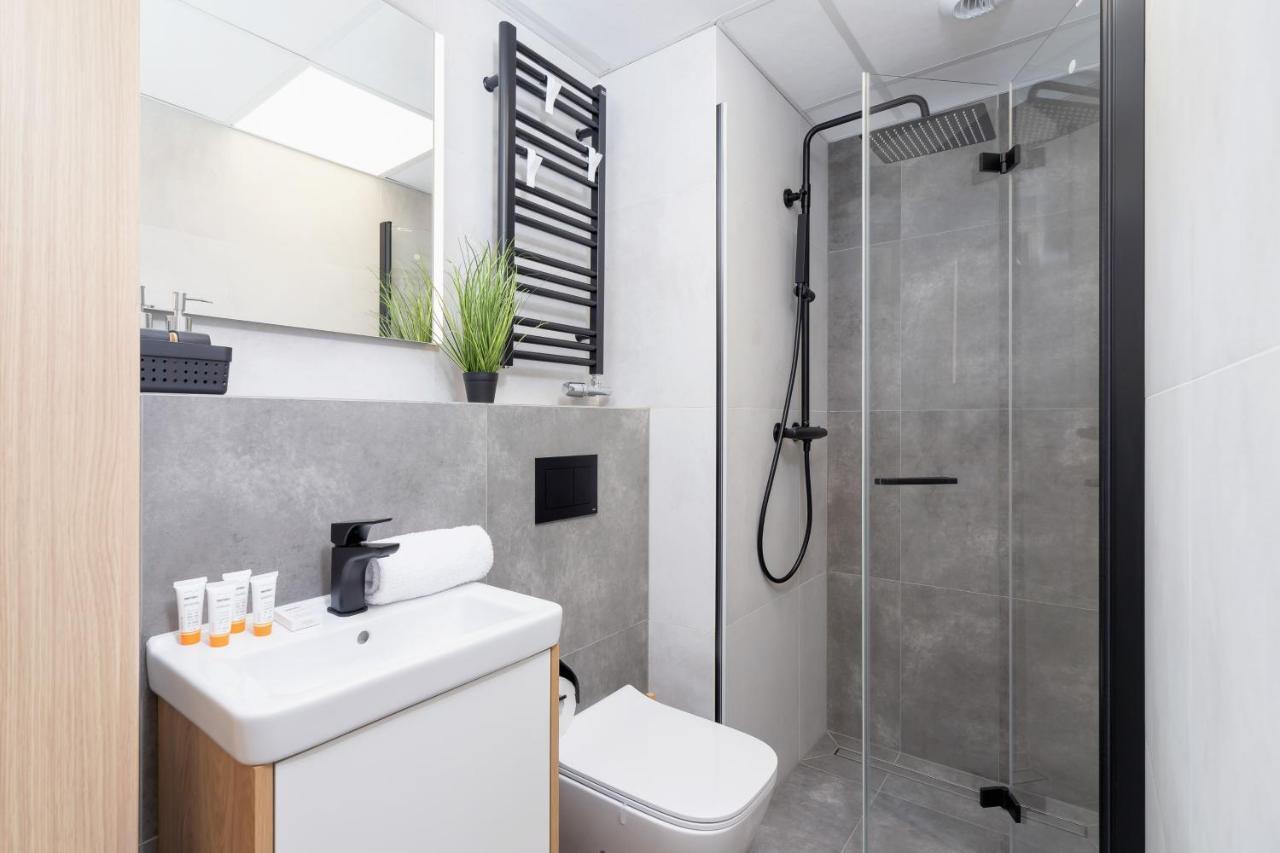 Modern Srodmiescie By Renters * Krakau