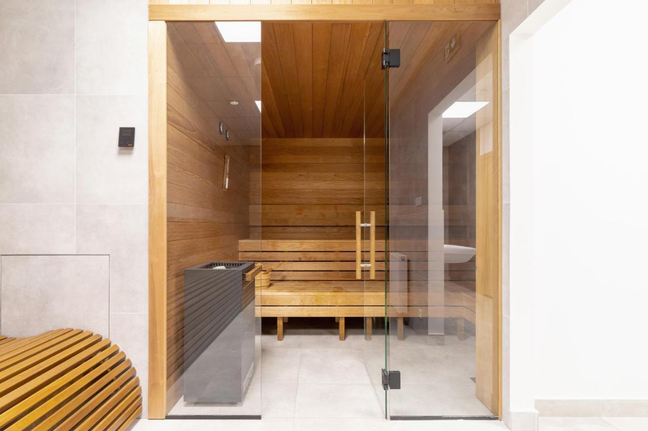 Modern Srodmiescie By Renters *